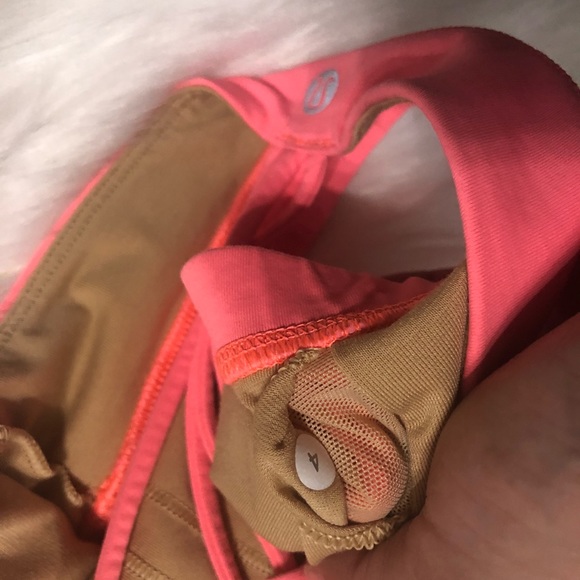 Lululemon Sports Bra size 4 - Picture 3 of 4